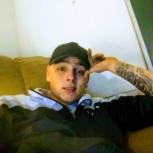 Meet your Posher, Cameron